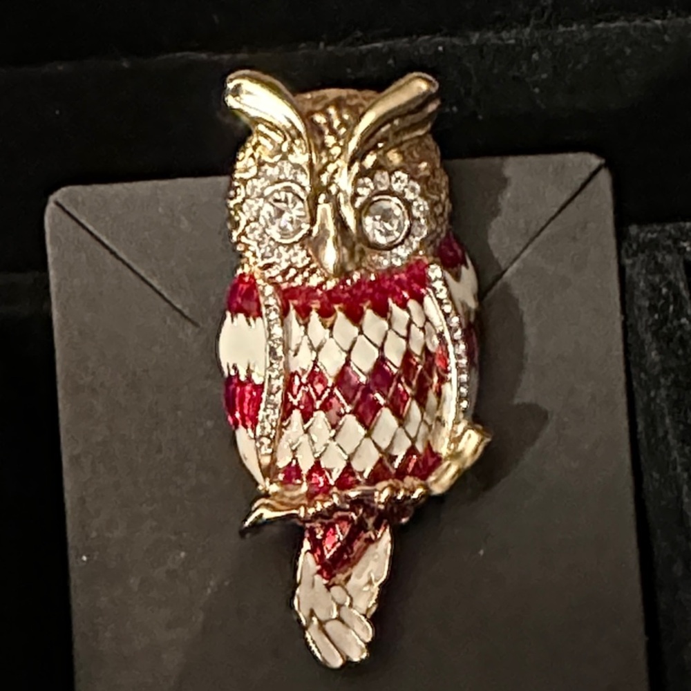 Vintage White and Red Enamel Gold tone Owl Brooch